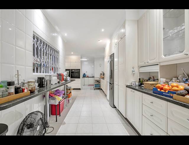 6 BEDROOM HOUSE FOR SALE IN MORNINGSIDE